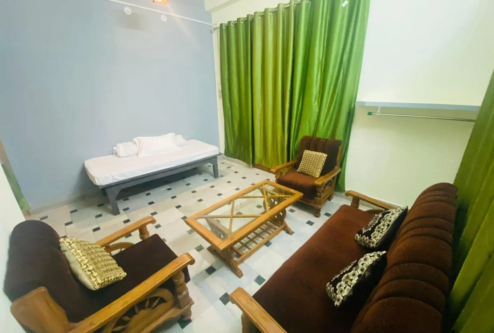 The Kaner House Varanasi 0*,  India